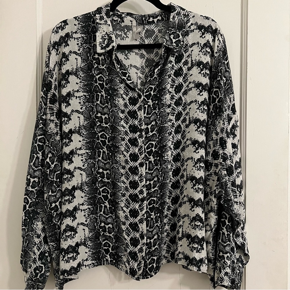 Snake skin button down top